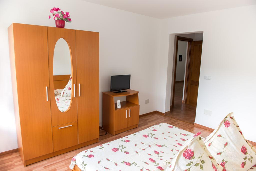 Casa Andreea Hotel Sucevita Kültér fotó