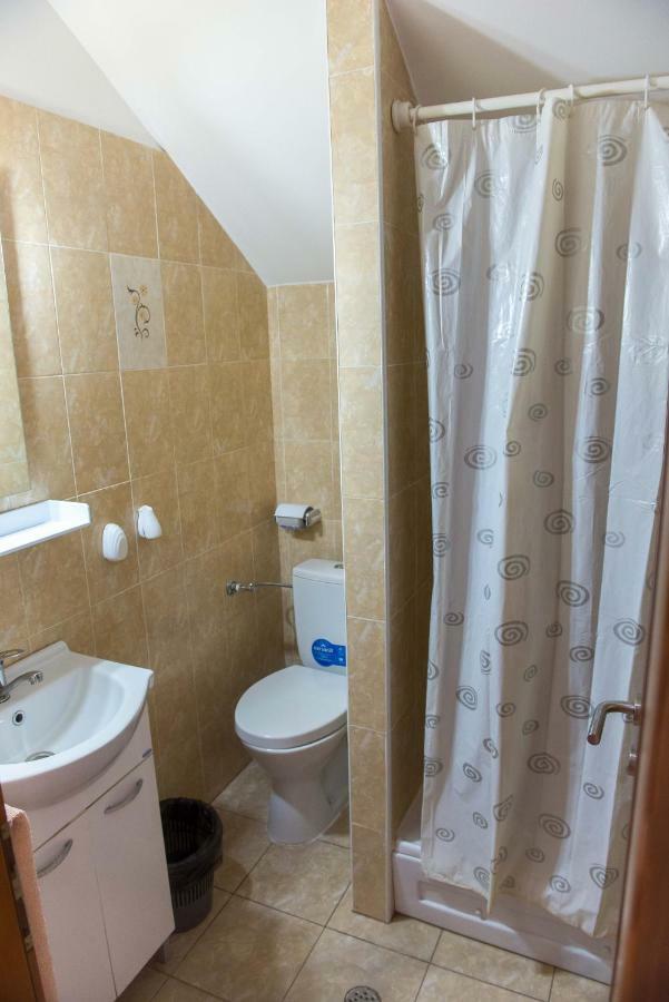 Casa Andreea Hotel Sucevita Kültér fotó